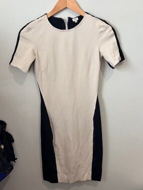 Wilfred Aritzia Two-Tone Colorblock Short Sleeve Dress Small S